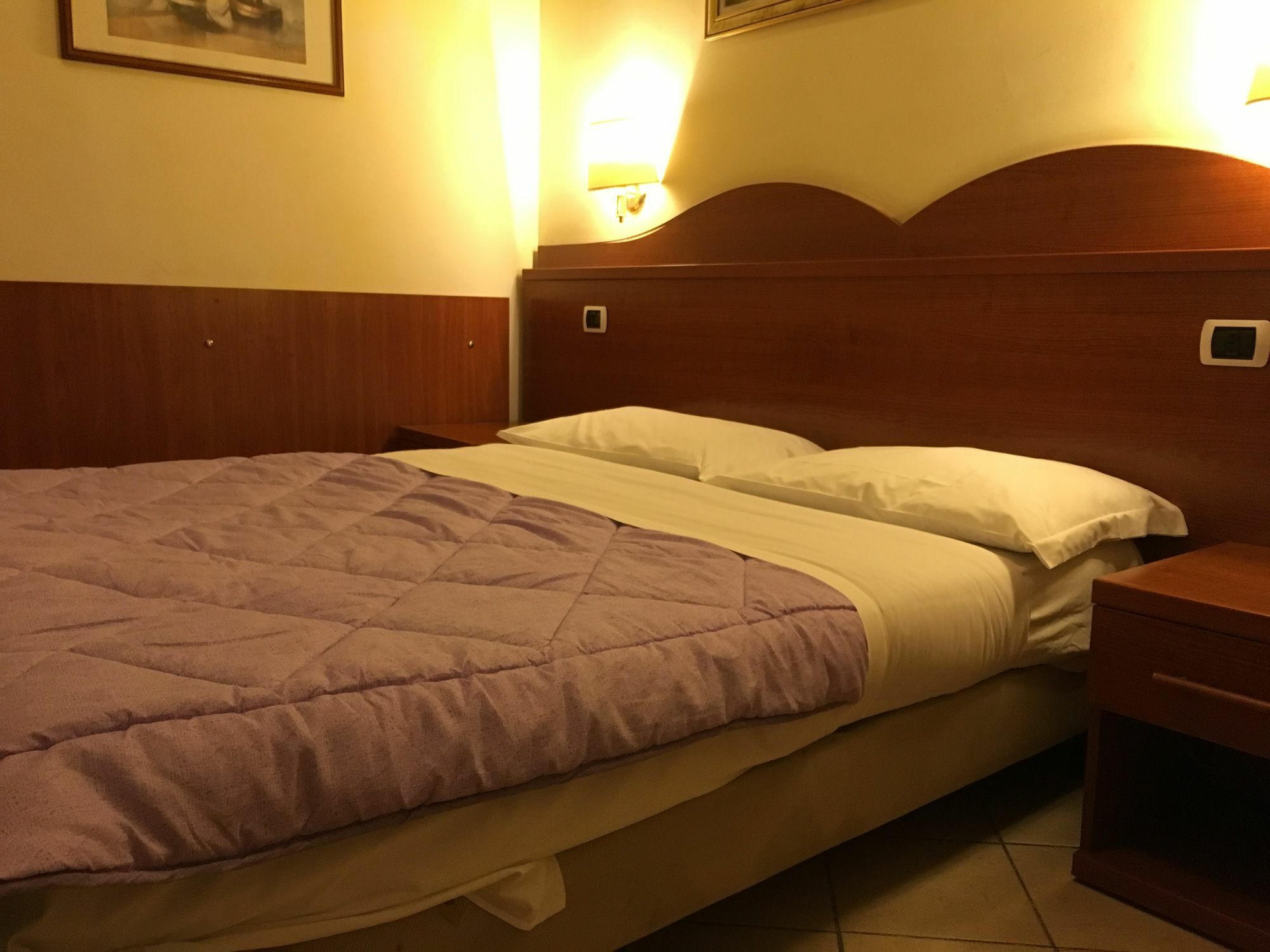 Hotel Rome Terminal House Esterno foto