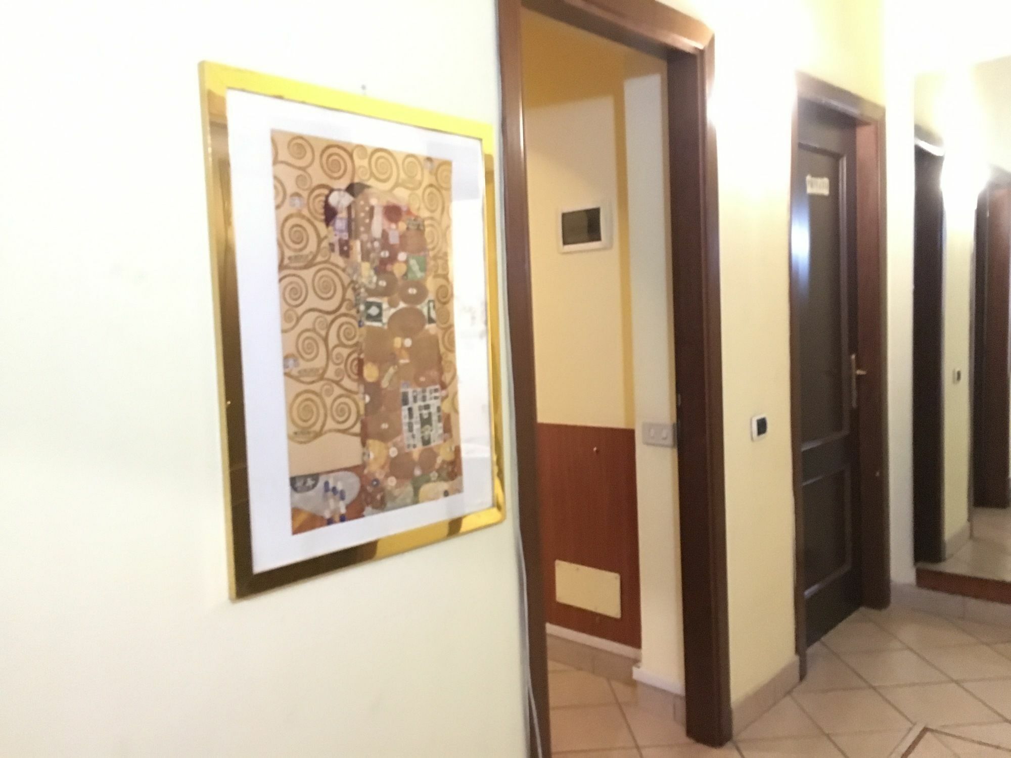 Hotel Rome Terminal House Esterno foto