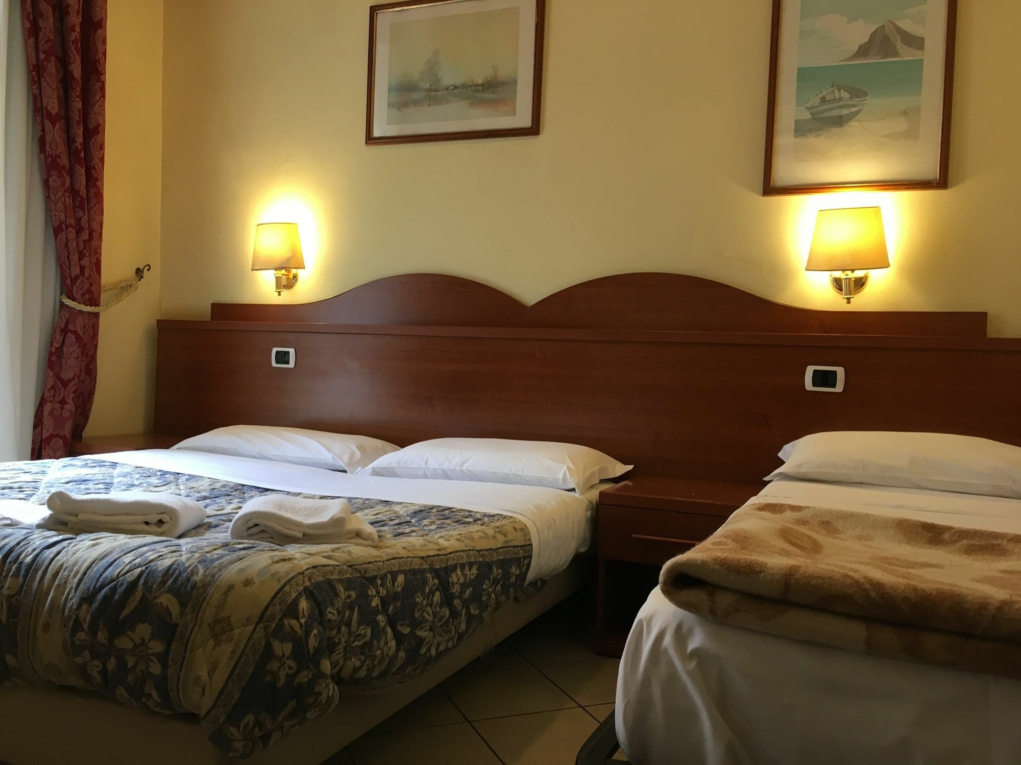 Hotel Rome Terminal House Esterno foto